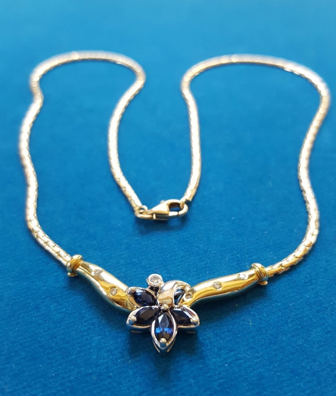 Catenine: 750 Gold Collier mit Brillanten/Saphire – Usato da Wald ZH venduto da Aniade