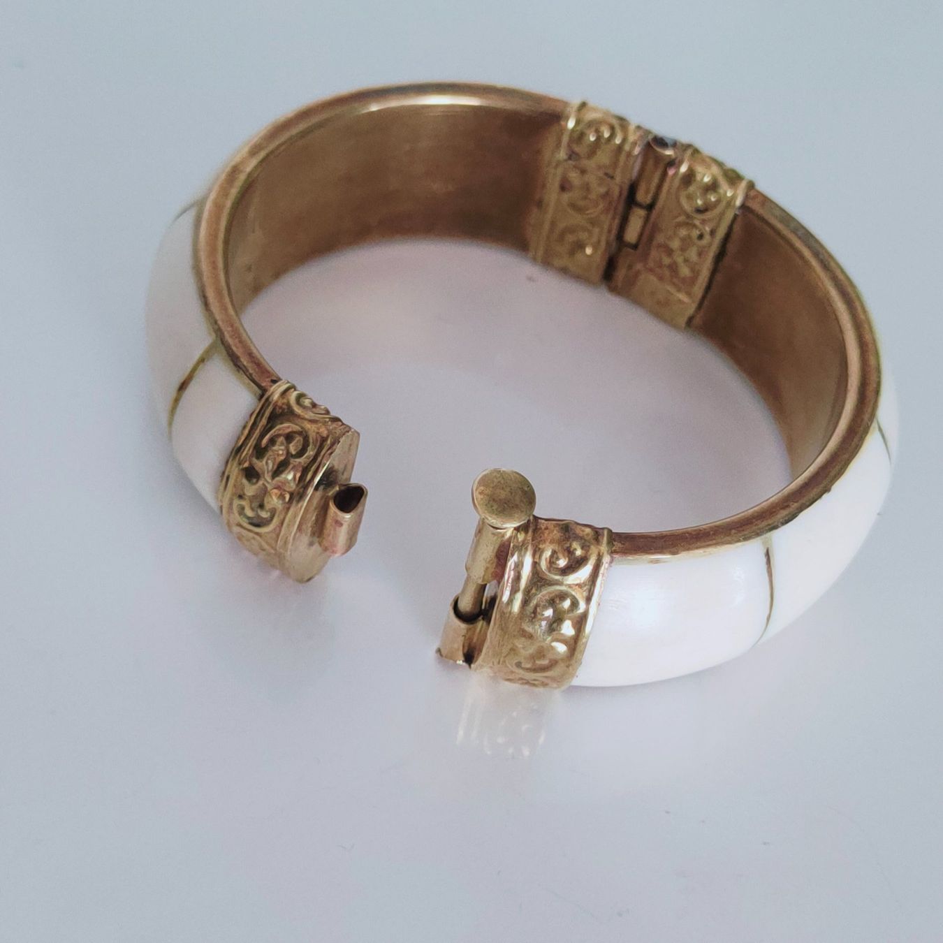 Bracciali & Braccialetti: Antikes Knochenarmband und Messing – Usato da Birr venduto da sen_8djr 3