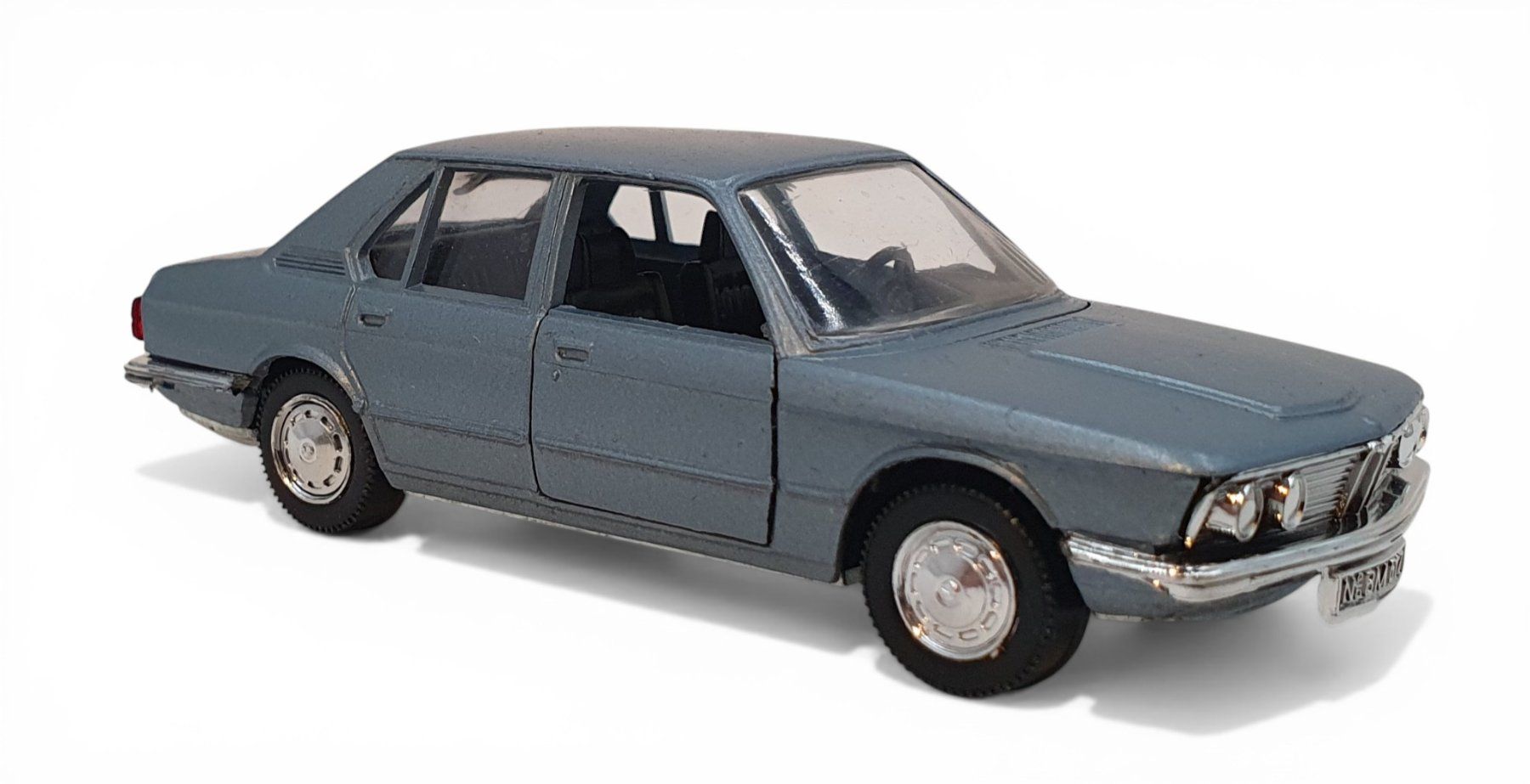 BMW Modellini d'auto: Schuco BMW 520 – Usato da Rickenbach b. Wil venduto da klassikmarkt.ch 4