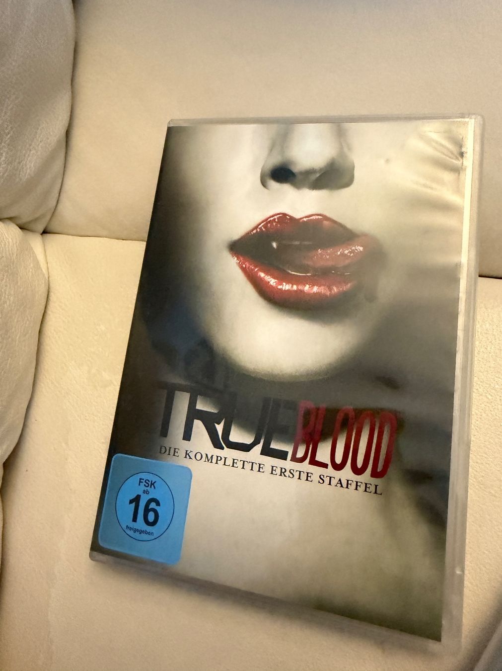 Tutti i DVDs: True Blood Staffel 1-7 – Usato da Minusio venduto da vertigoozBazar4u