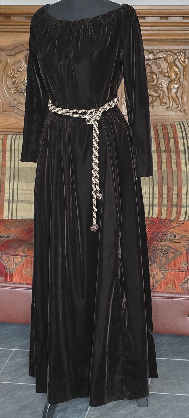 Robes: Wunderschöne Samtkleid, Gr. 36, mit Ziergürtel - Festlich! – Neuf (Voir description) à Rheinsulz par Gilea 1