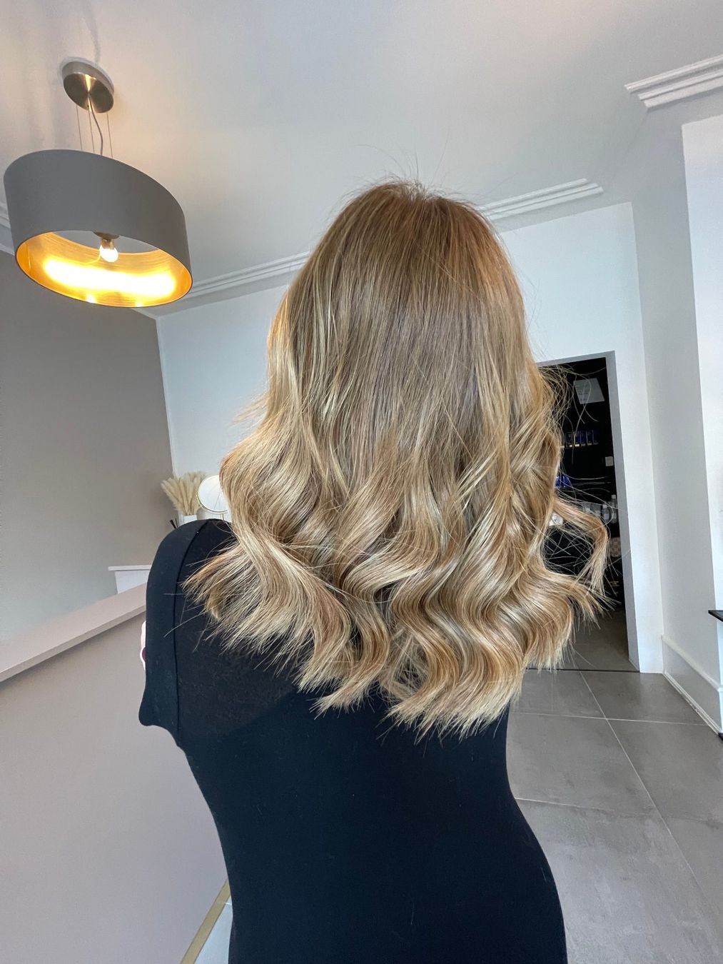 Parrucche: 100% ECHTHAAR EXTENSIONS SLIM TAPE EXTENSIONS – Nuovo e nell'imballaggio originale da Allschwil venduto da generations 3
