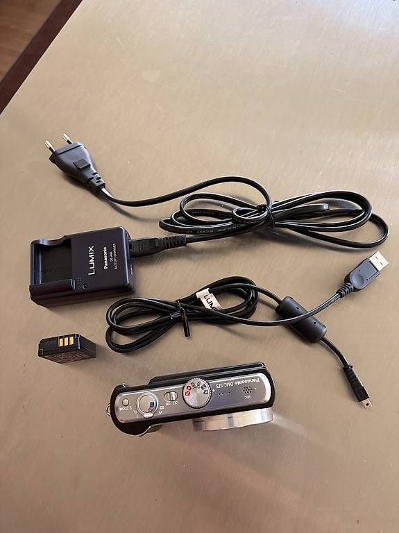 Panasonic Kamera: Lumix Panasonic inkl Ladegerät und Kabel – Gebraucht aus Arlesheim von Frenchie 3