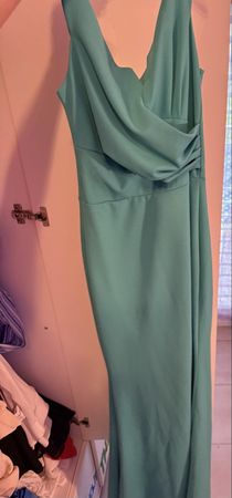 Elegantes türkisfarbenes Abendkleid / Abschlusskleid 