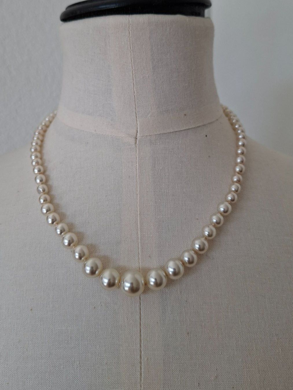 Catenine: Perlenkette mit 835 Silber Verschluss gebraucht – Usato da Gattikon venduto da jeansgli