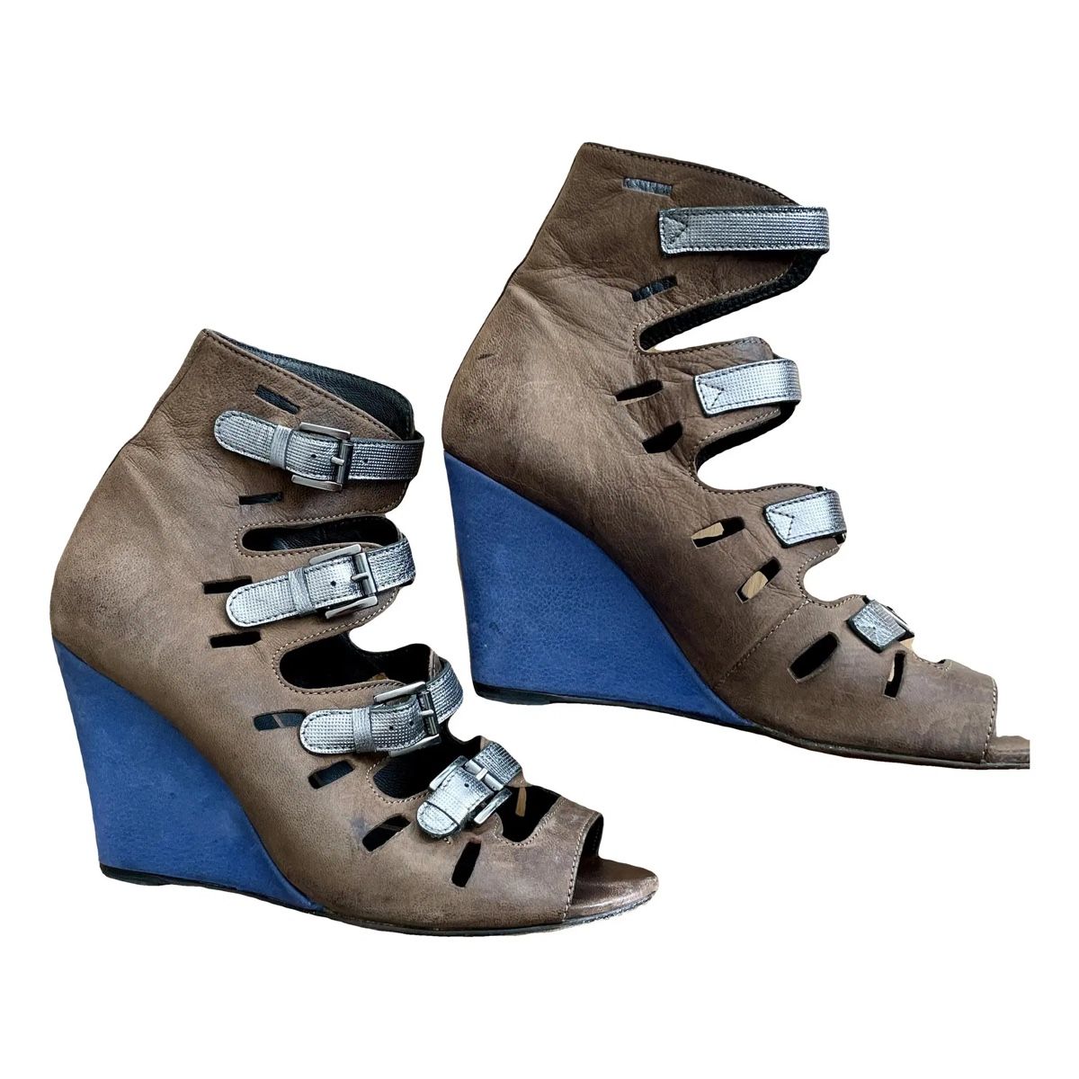 Scarpe da donna: SURFACE TO AIR Sandalen 40 – Usato da Lugnorre venduto da jettsett
