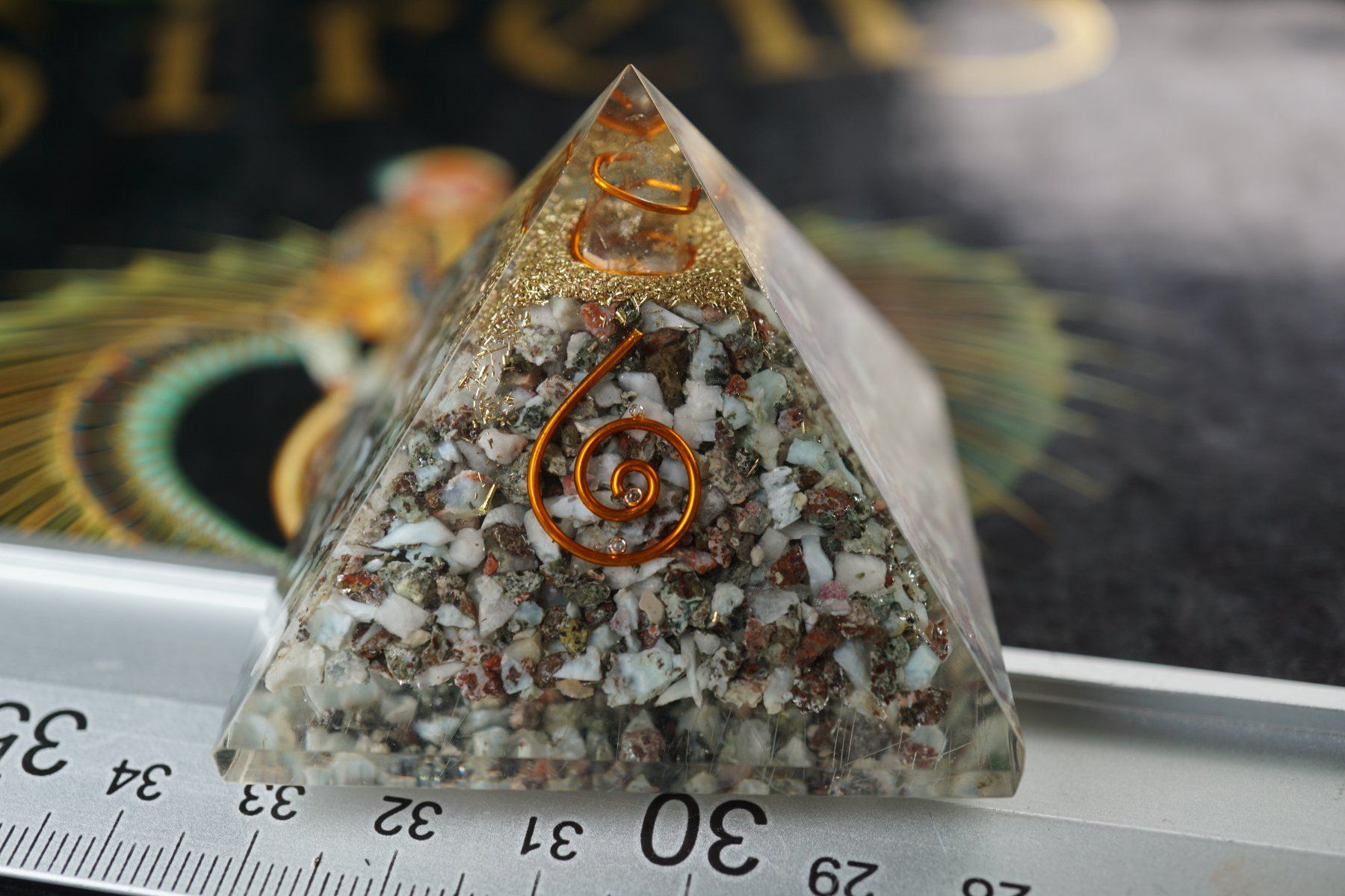 Pietre preziose: Larimar   -Orgonit - Pyramide by TOPSTONE – Difettoso da Eschenbach SG venduto da topstone