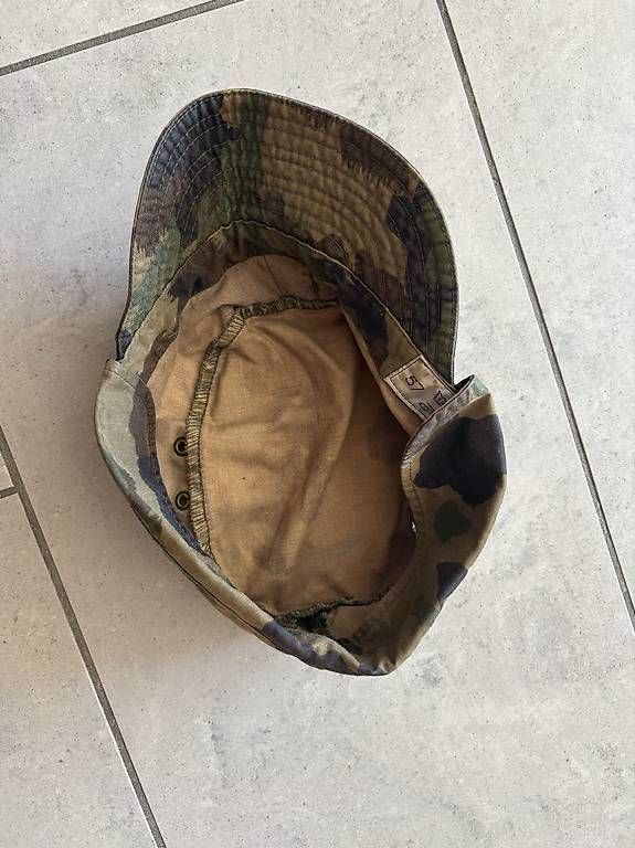 Schweizer Armee Hüte, Mützen & Caps: Mutz Schweizer Armee – Gebraucht aus Lachen SZ von Lachen-8853 3