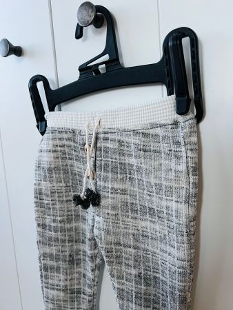Zara, 74, Grau, Hose