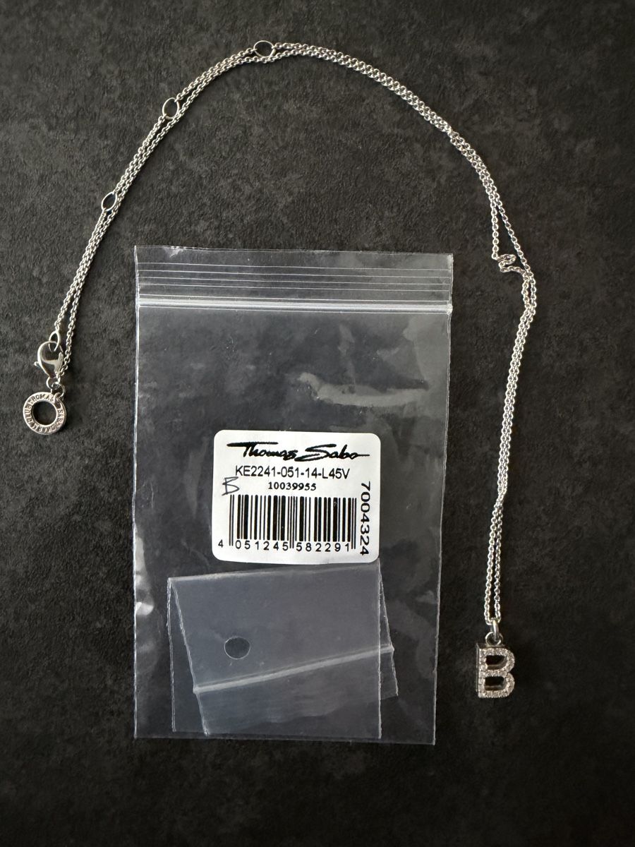 Thomas Sabo Catenine: Thomas Sabo Kette 925 Silber mit Buchstaben-Charm B – Usato da Therwil venduto da as_good_as_new