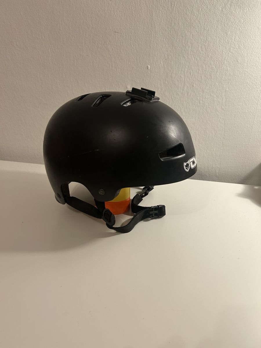Helme: Tsg Helm – Gebraucht aus Küsnacht ZH von jon_n6sh