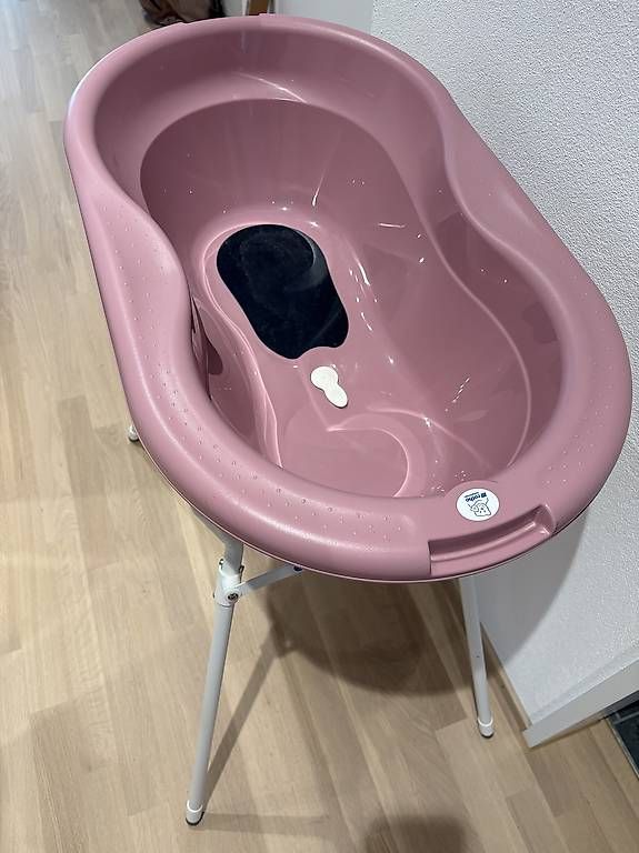 Badewannen: Badewanne Baby mit Ständer – Gebraucht aus Zürich von kristingarg 1