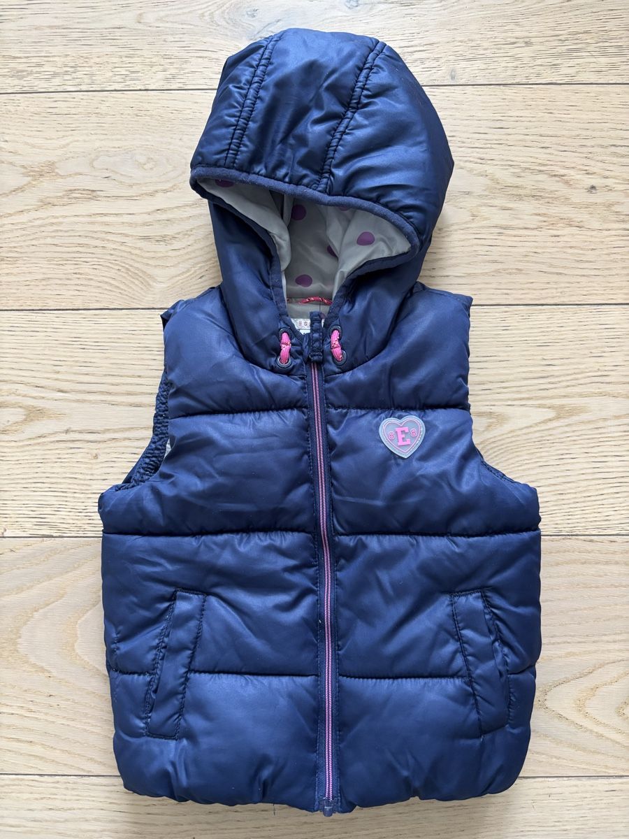Esprit Altro abbigliamento per bambina: Esprit Gilet Gr.86 – Usato da Lenzburg venduto da Orzo3