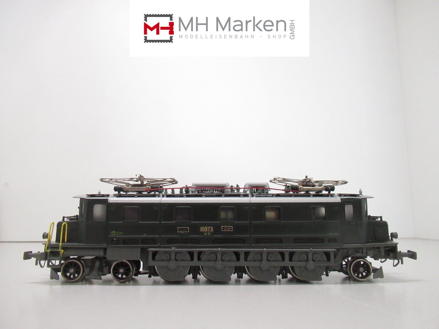 Metropolitan Modellini di ferrovie: Metropolitan 711 Ae 4/7  SBB CFF FFS Gleichstrom Digital H0 – Usato da Basel venduto da mhmarken