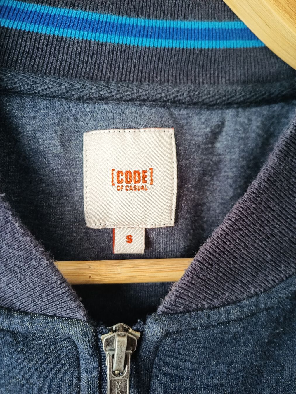 Maglioni & Felpe: Pullover mit Reissverschluss, Grösse S – Usato da Huttwil venduto da dinu1984 2