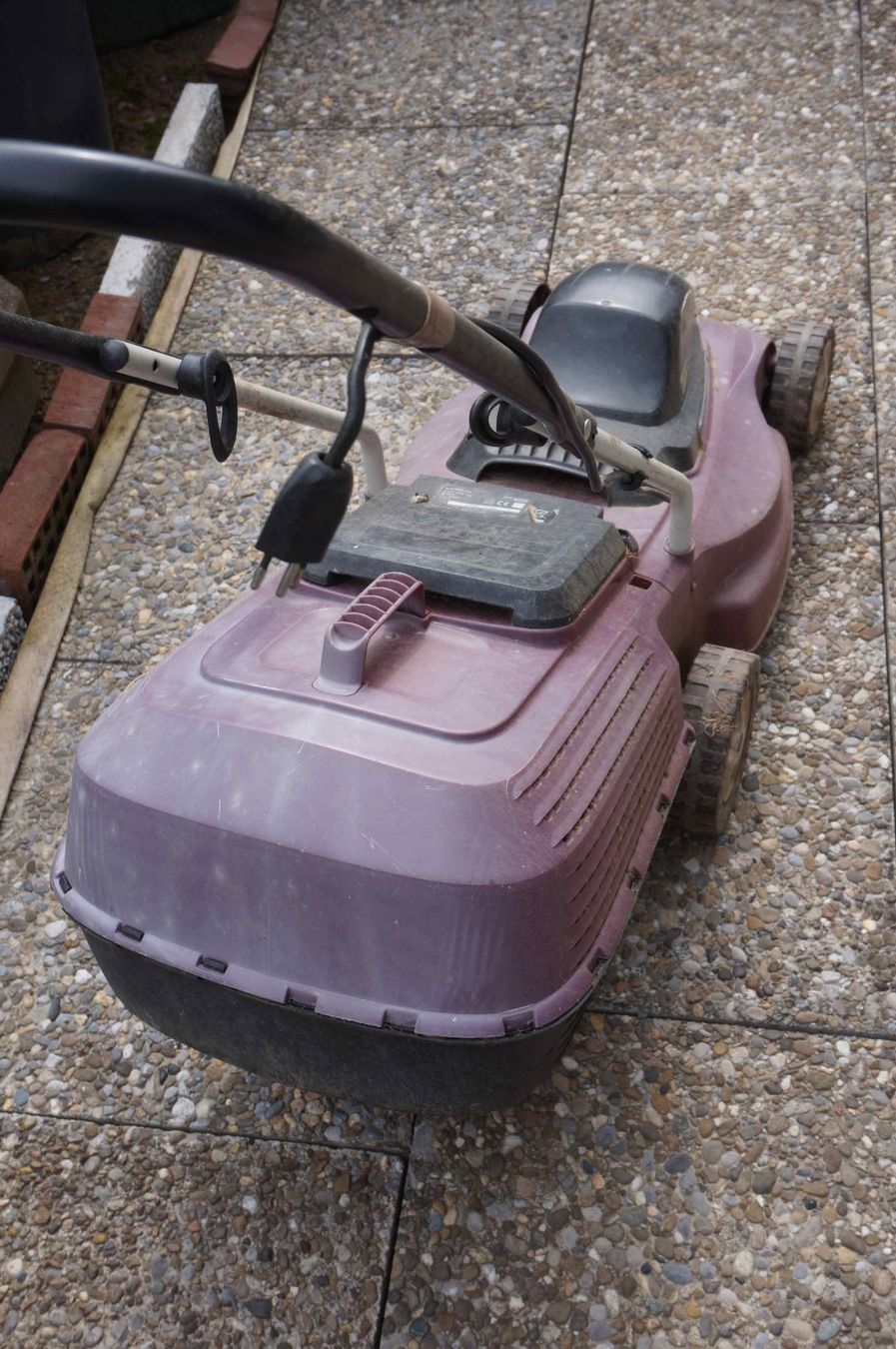 Tondeuses à gazon: Rasenmäher elektrisch – D'occasion à Schindellegi par woneschi 3