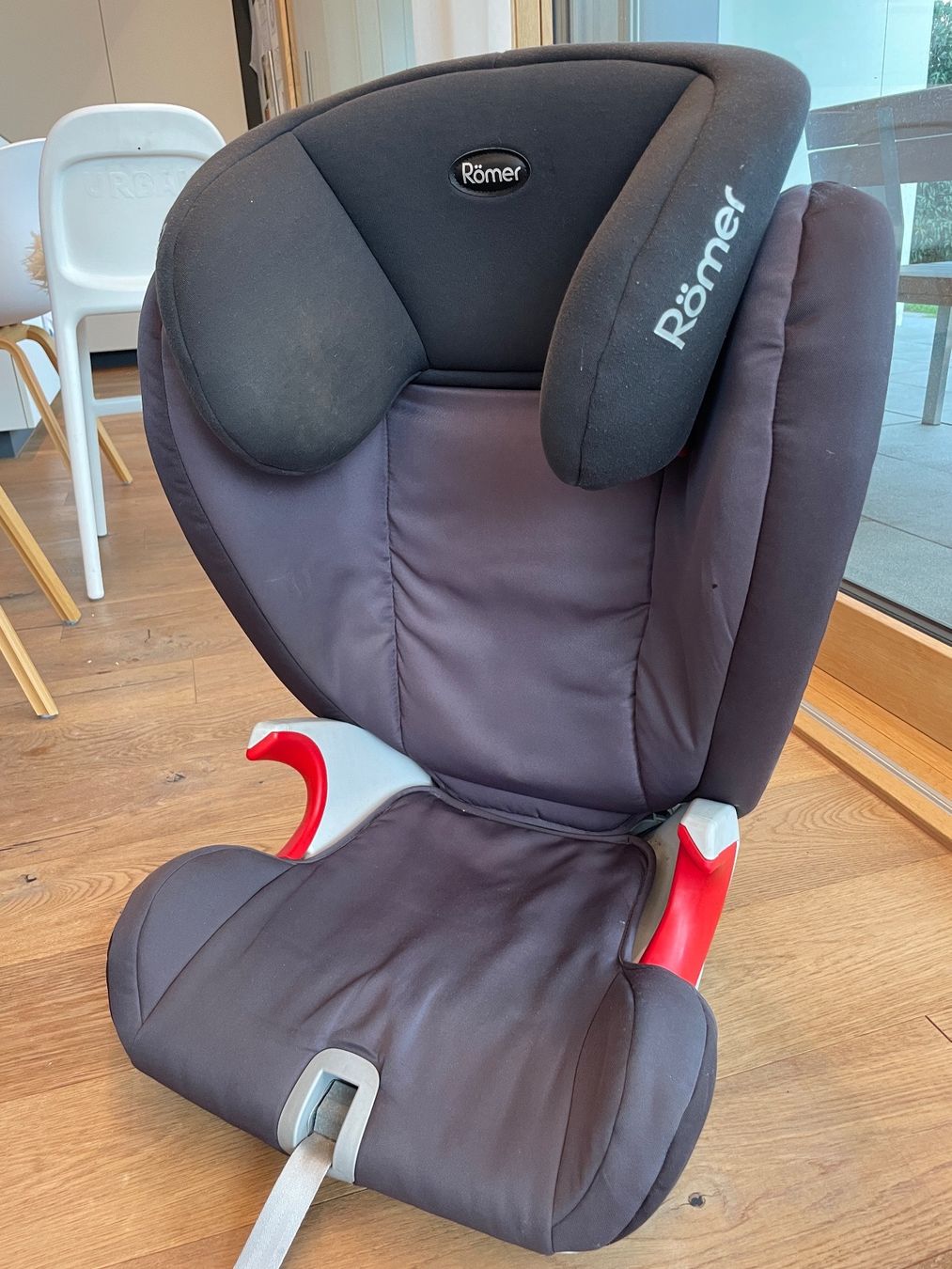 Britax Römer Seggiolini per auto: Römer Kidfix SL Kindersitz – Usato da Inwil venduto da sondymaster 1