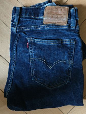 Levis Jeans Skinny Taper W34 L32 dunkelblau top