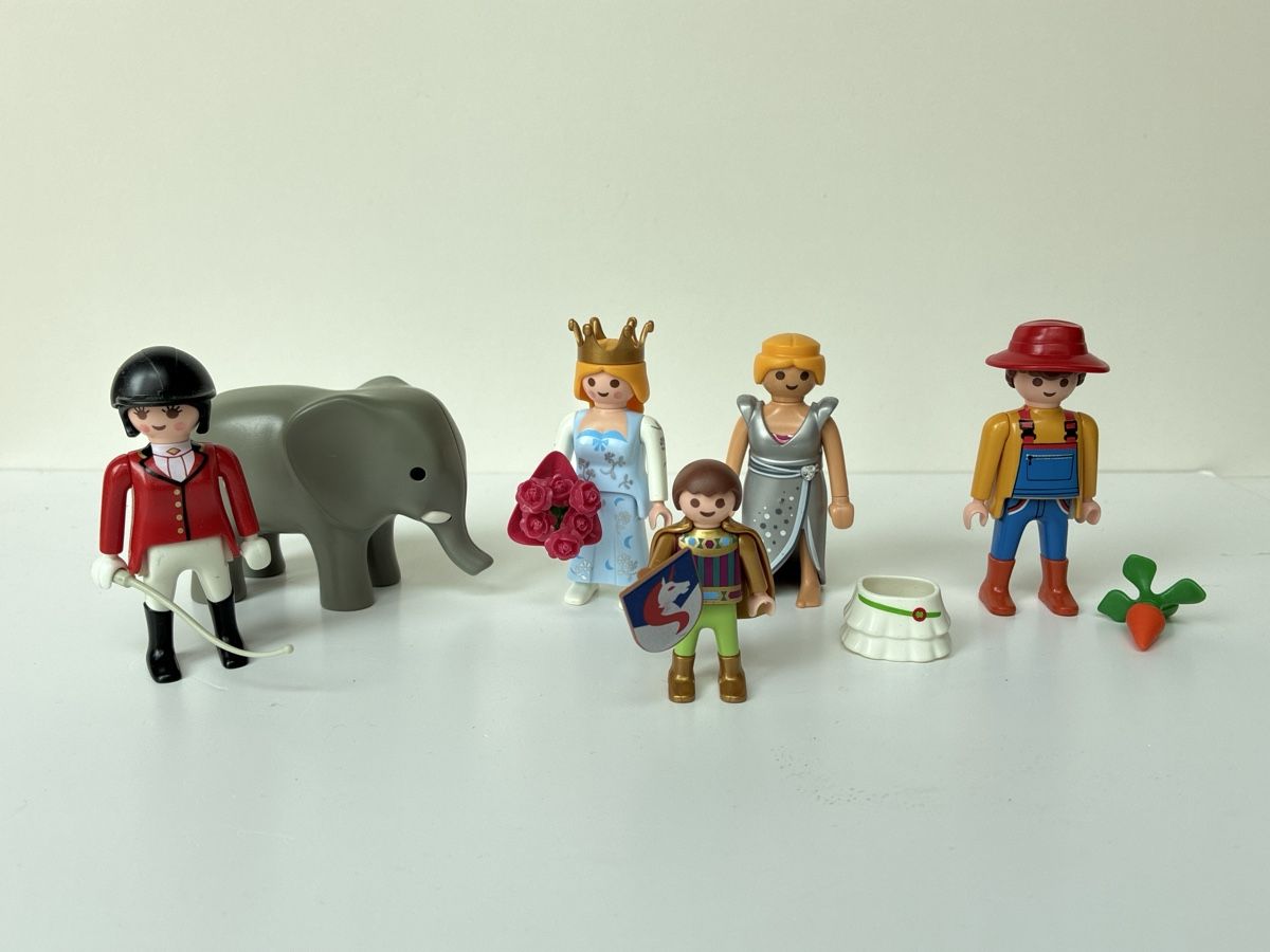 Playmobil Giocattoli: Mix Playmobil figures – Usato da Lucens venduto da metaD