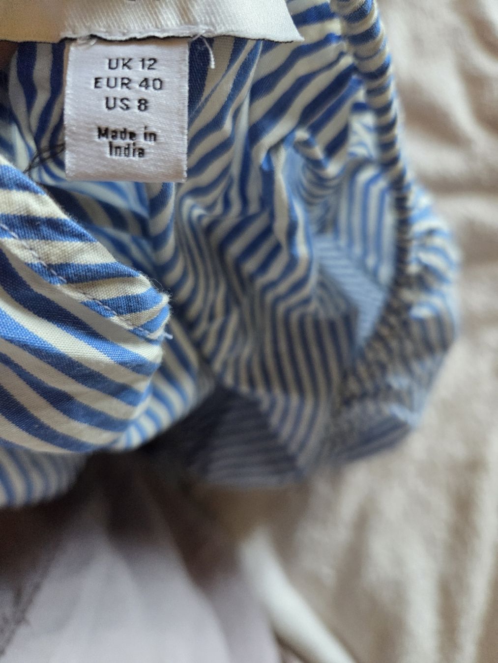 Robes: Kleid Grösse 40 – D'occasion à Bühler par ros_5qfr 5