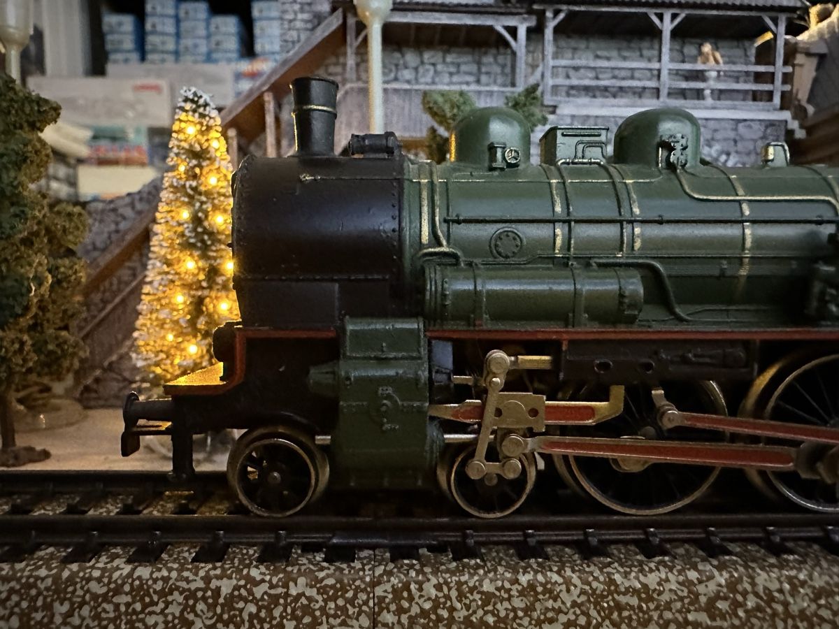Märklin Modellini di ferrovie: Märklin 3086 SNCB BR 64 – Usato da Lupsingen venduto da New-Haven 1