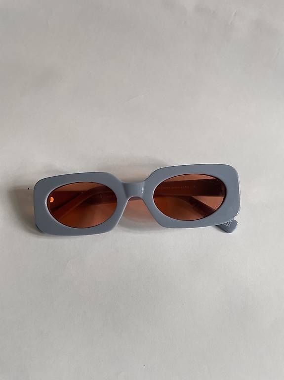 Brillen & Gläser: Sonnenbrille lila – Neu (gemäss Beschreibung) aus Basel von helger 2