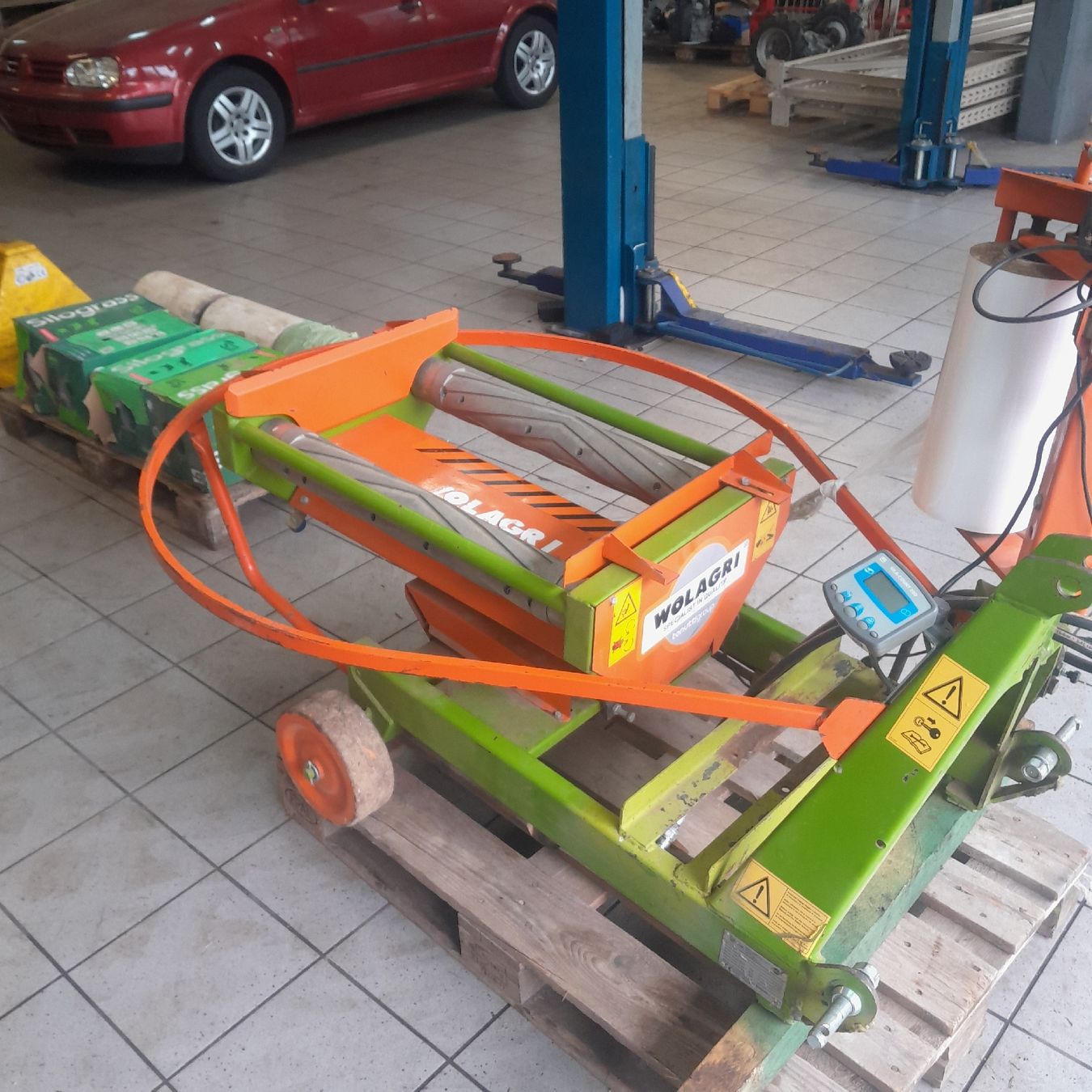 Tutte le macchine: Wolagri Mini Ballenwickler – Usato da Oberkulm venduto da Roessu 2