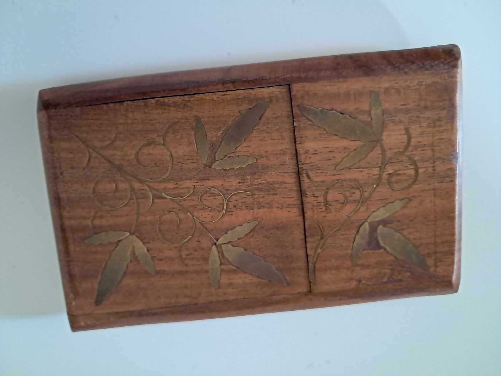Articoli in legno: boite en bois à cigarette – Usato da Prévondavaux venduto da ama_lwd6