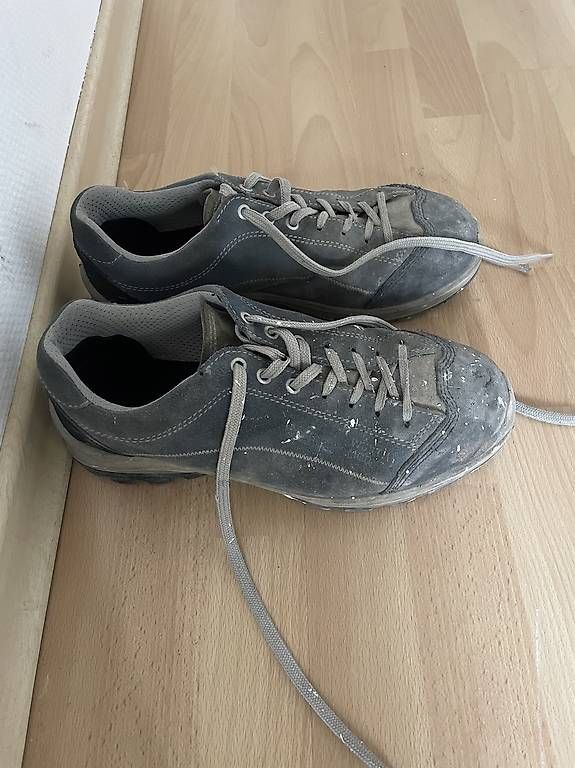 Scarpe da uomo: Sicherheitsschuhe gr. 43 – Usato da Birsfelden venduto da severinio 1