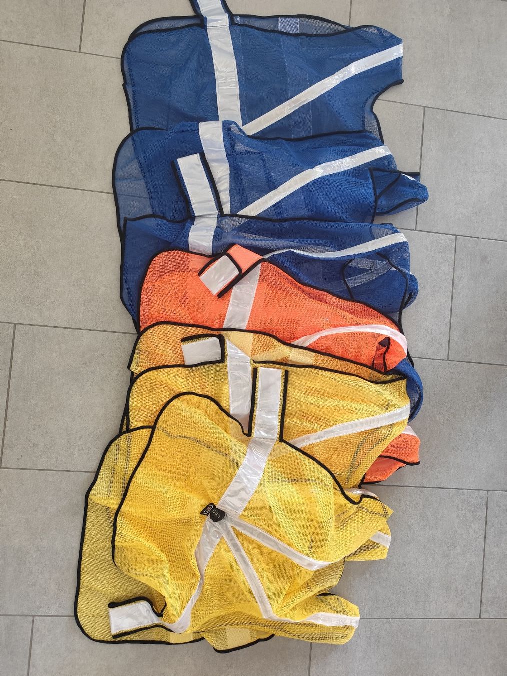 Gilets & Westen: 6x Leuchtwesten ab 1.- – Defekt aus Kerzers von sb_12