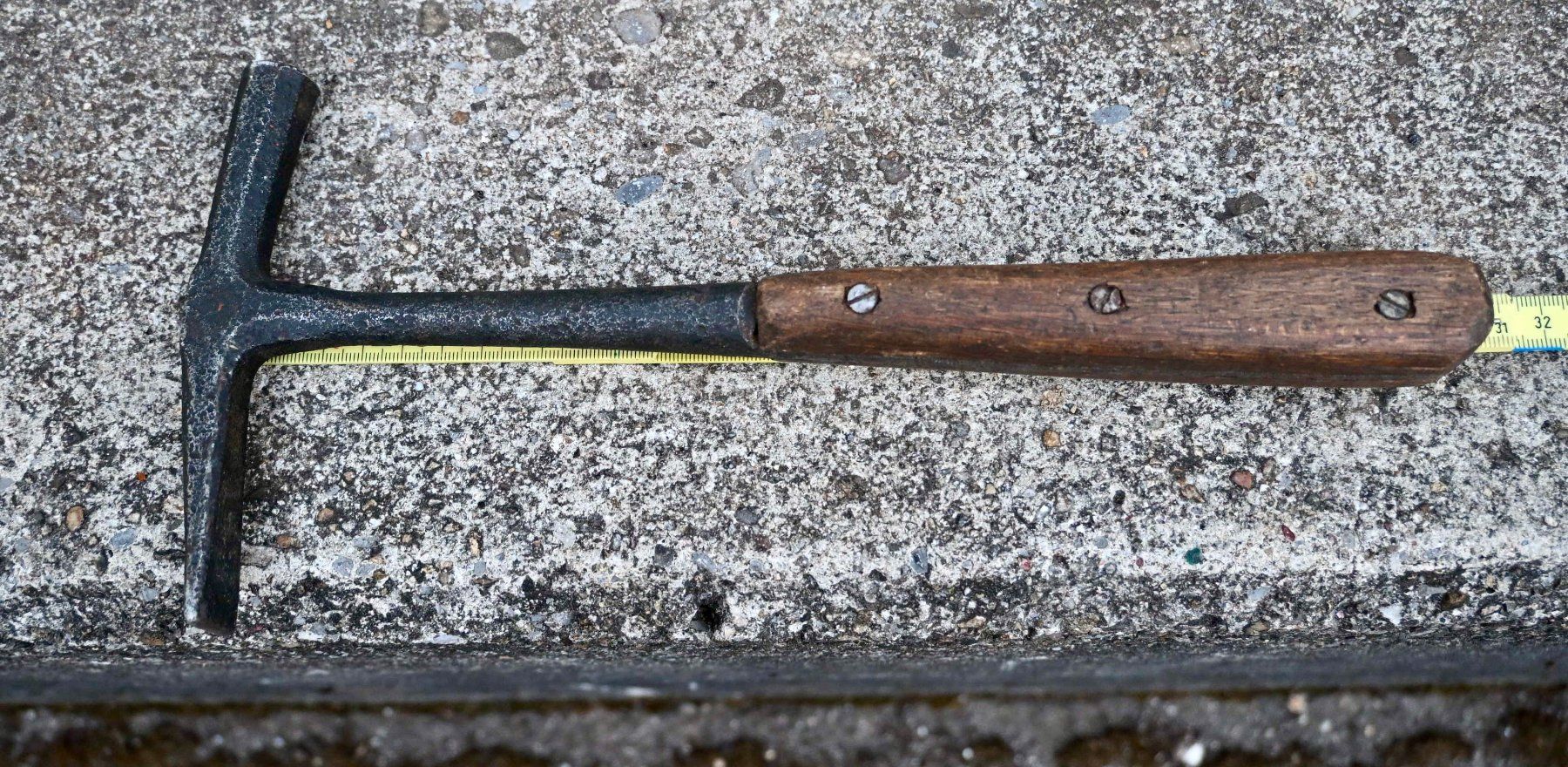 Tous les outils: antiker Sattlerhammer Polstererhammer L 30cm – D'occasion à Pfaffhausen par mono_rec 3