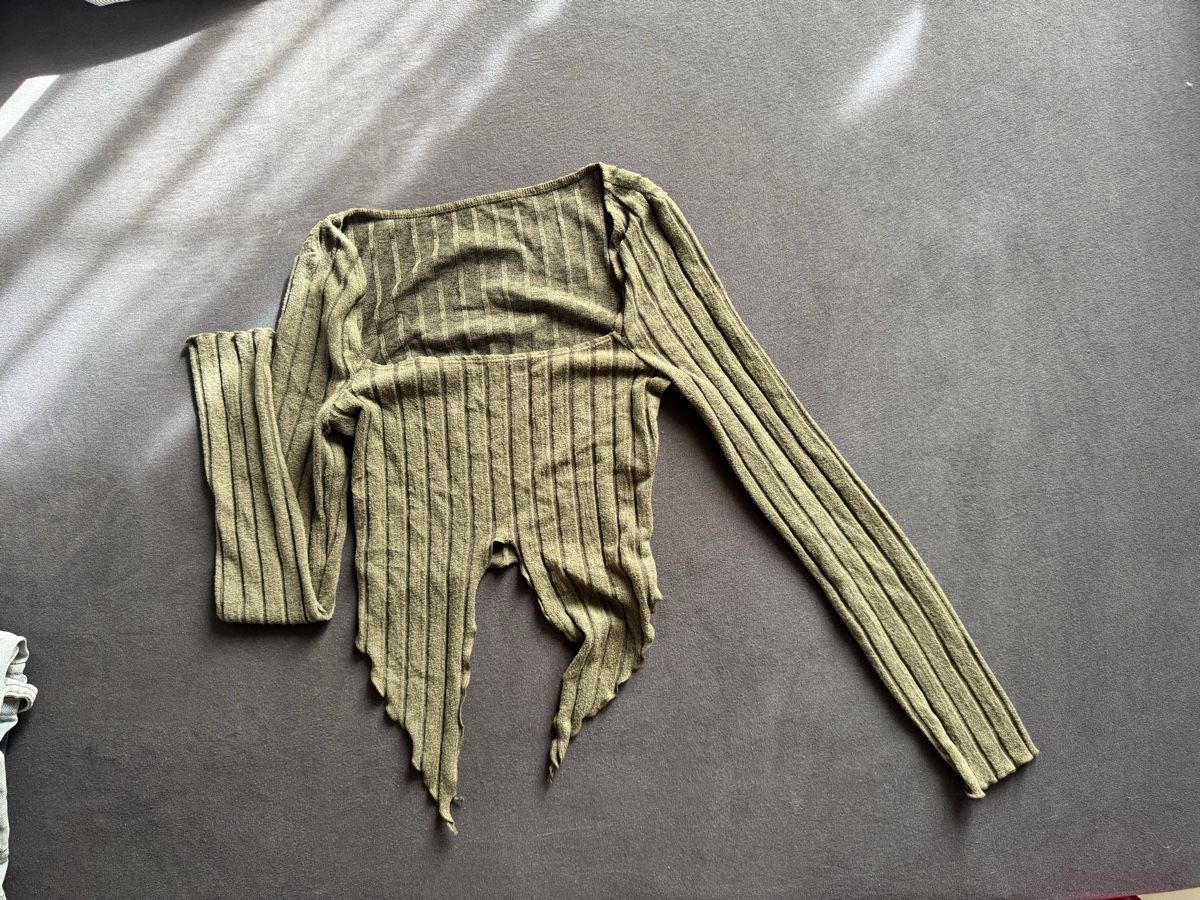 Shein Lots de vêtements: langarm Oberteile – Neuf (Voir description) à Berikon par sam_5zxf 1