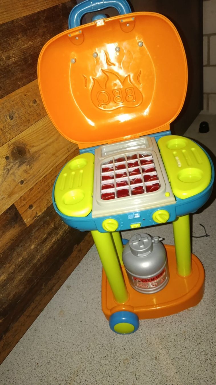 Giocattoli: Spiel Grill – Usato da Pfäffikon SZ venduto da msc_sr7c