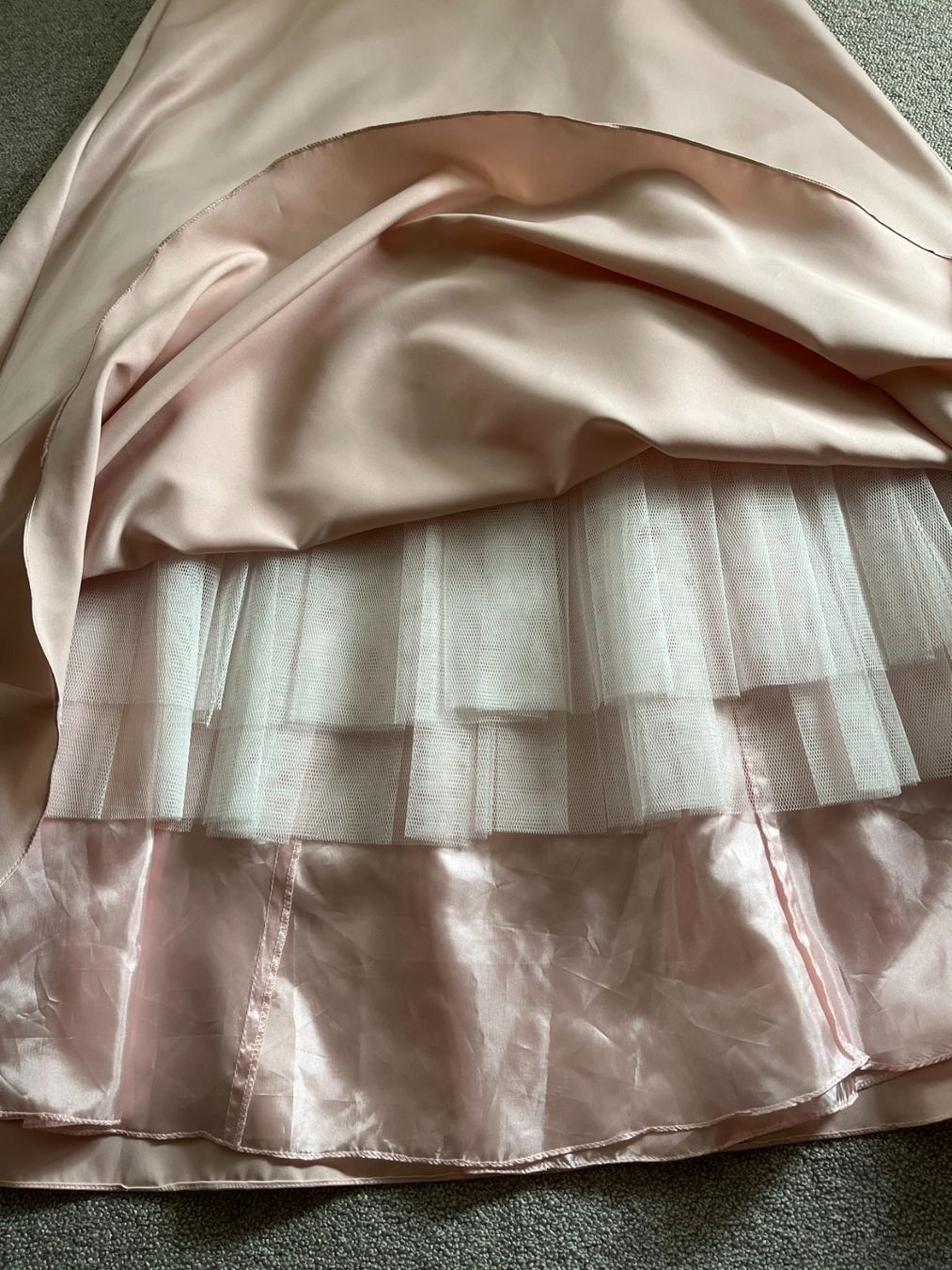 Vestiti: Abendkleid Gr 40 – Usato da Rekingen AG venduto da Barmaleus 4