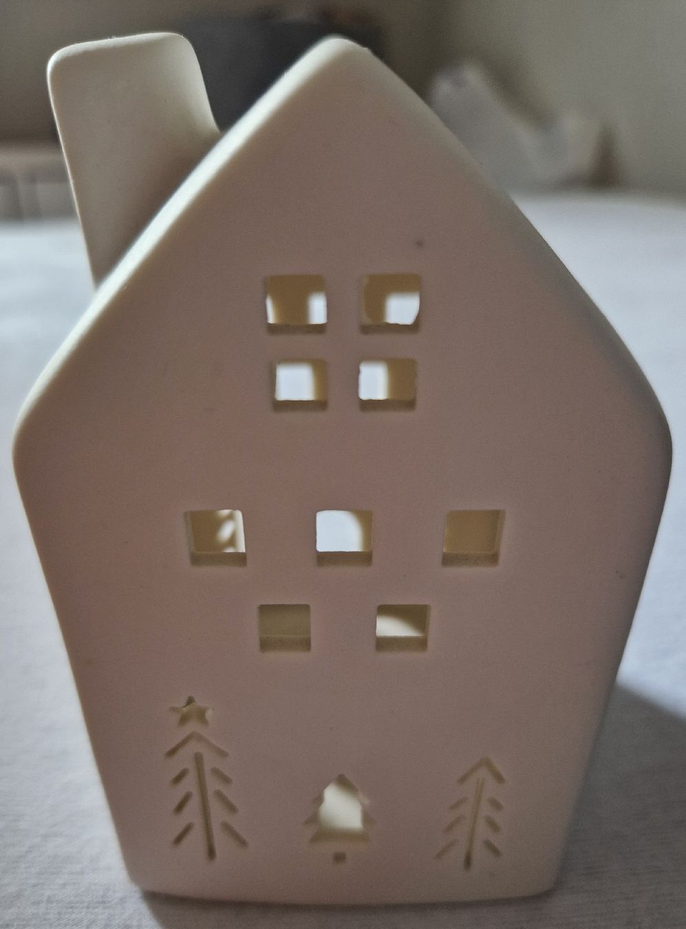 Alle Dekorationen: Weihnachtliches Teelichthäuschen aus Keramik – Gebraucht aus Zürich von ant_kk8r 1