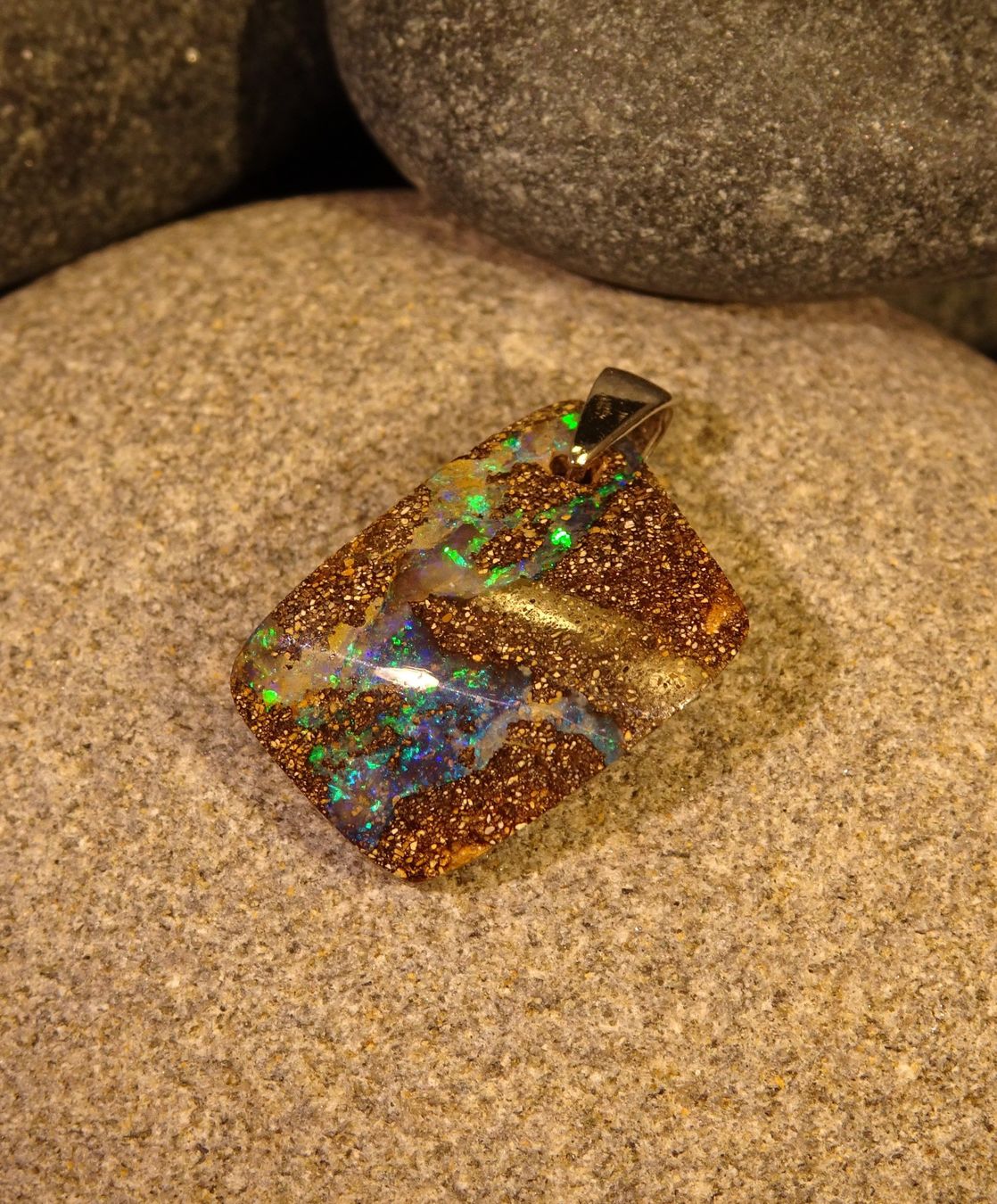 Ciondoli: Anhänger Boulder Opal. – Nuovo (secondo la descrizione) da Niederbüren venduto da Raphael014 2