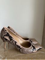 Salvatore Ferragamo pumps