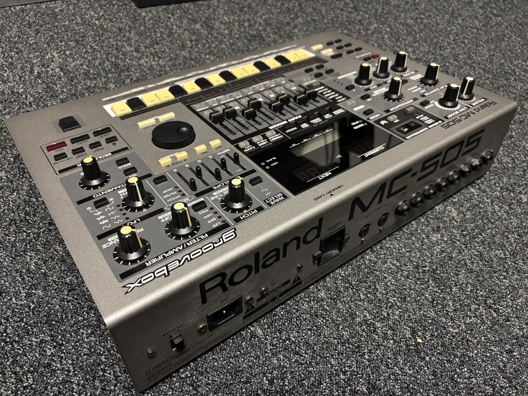 Roland Strumenti musicali: Roland MC-505 – Usato da Schötz venduto da sky3000 2