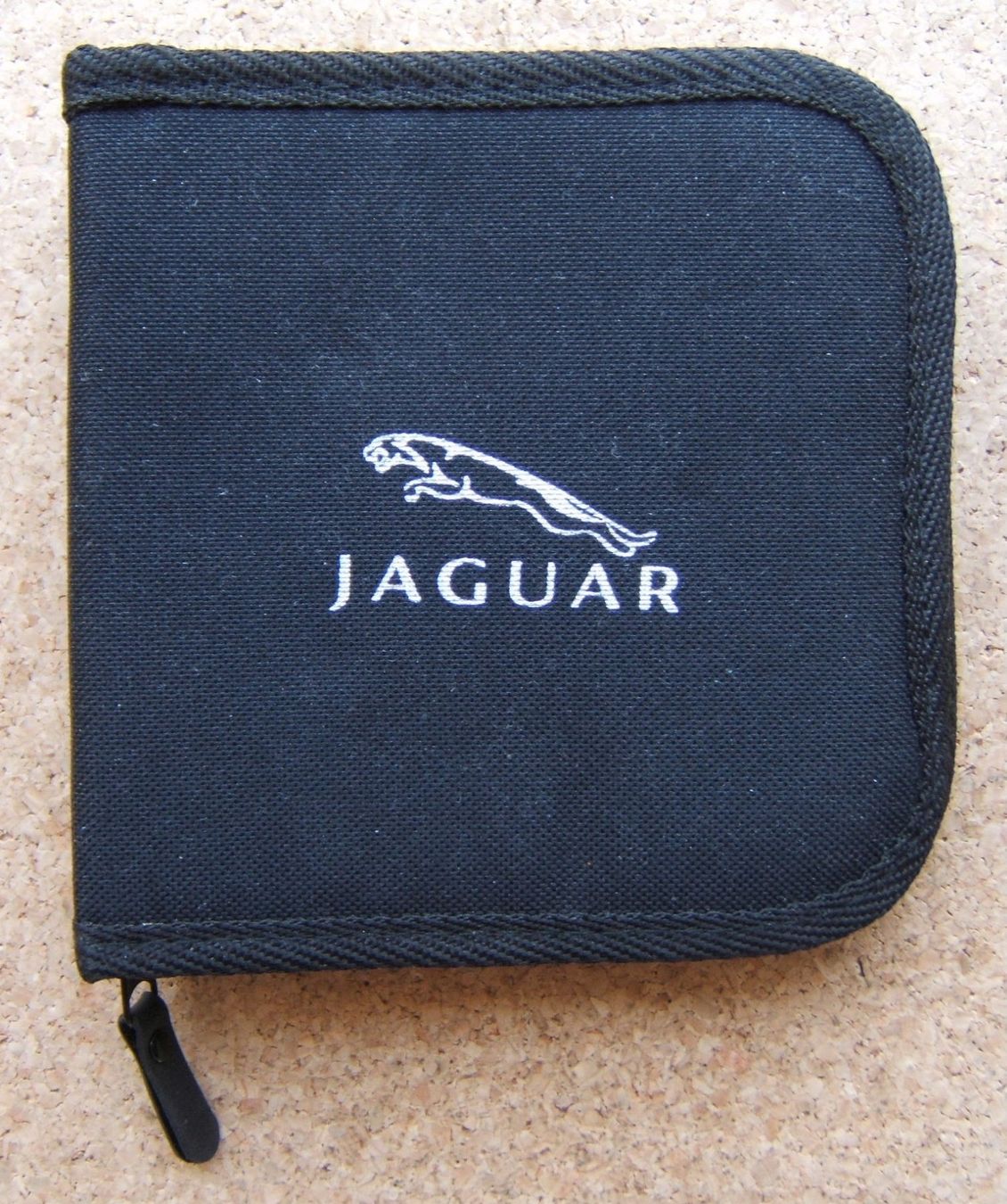 Borse: JAGUAR CD / DVD TASCHE – Nuovo (secondo la descrizione) da Brunnen venduto da Nonne04