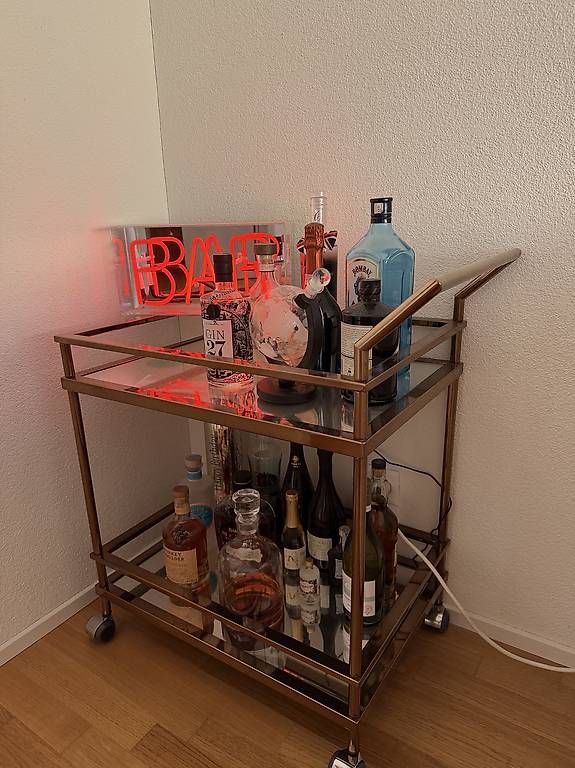 Servierwagen: Servierwagen / Bar – Gebraucht aus Niederwangen BE von taygun 2