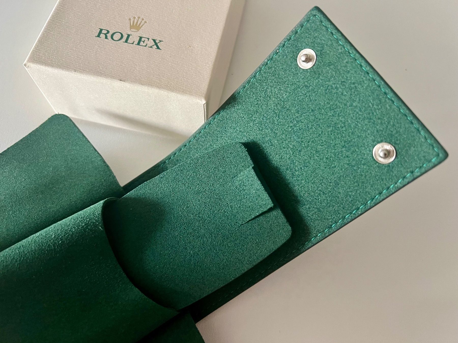 Rolex Orologi: ROLEX current green service box (travel box), with outerbox – Nuovo e nell'imballaggio originale da Mont-sur-Lausanne venduto da vmi_ym5l 2