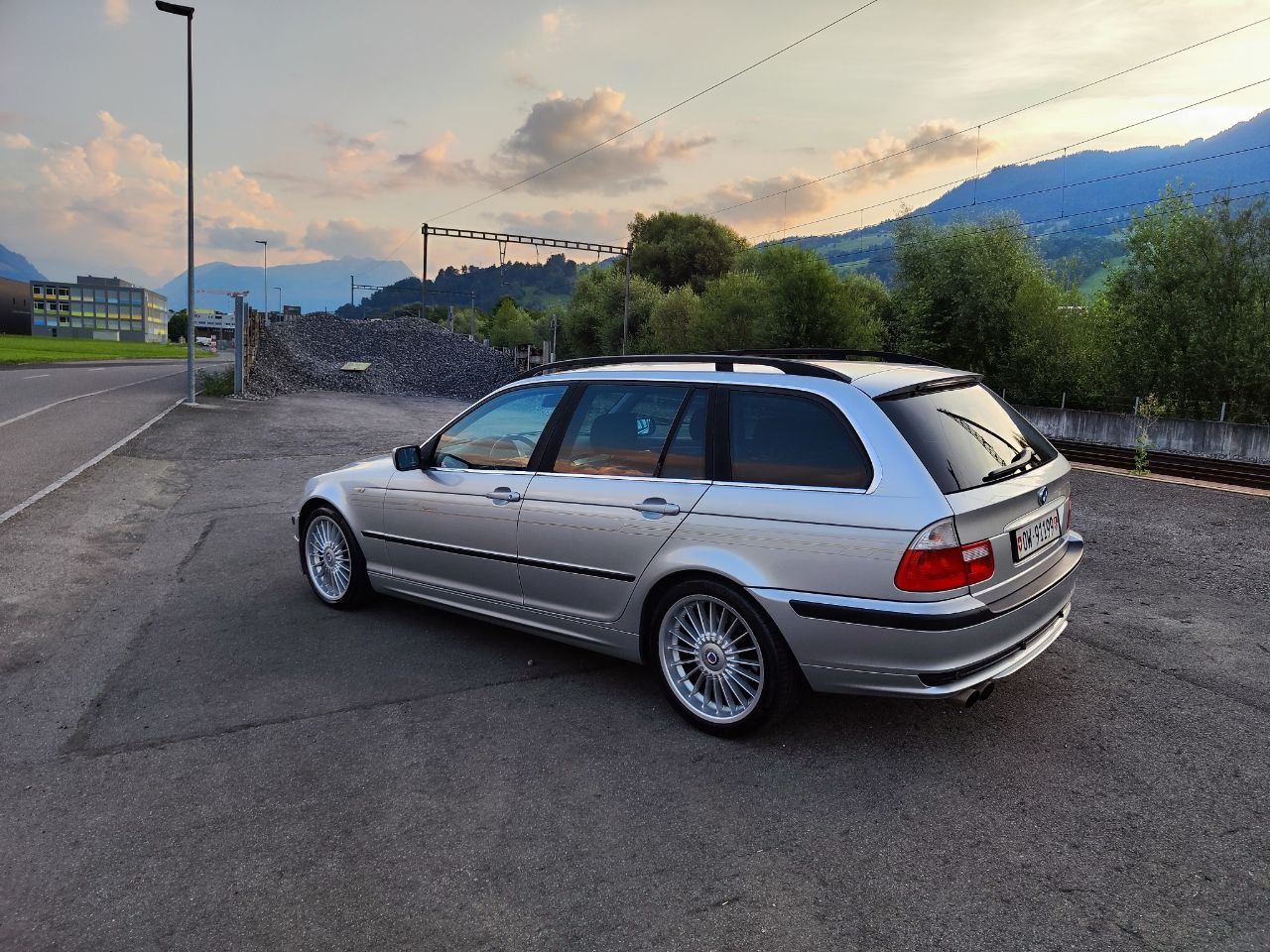 BMW-Alpina Autos: BMW Alpina B3 3.3 X Touring S.Tronic – Gebraucht aus Sachseln von ReDe11 4