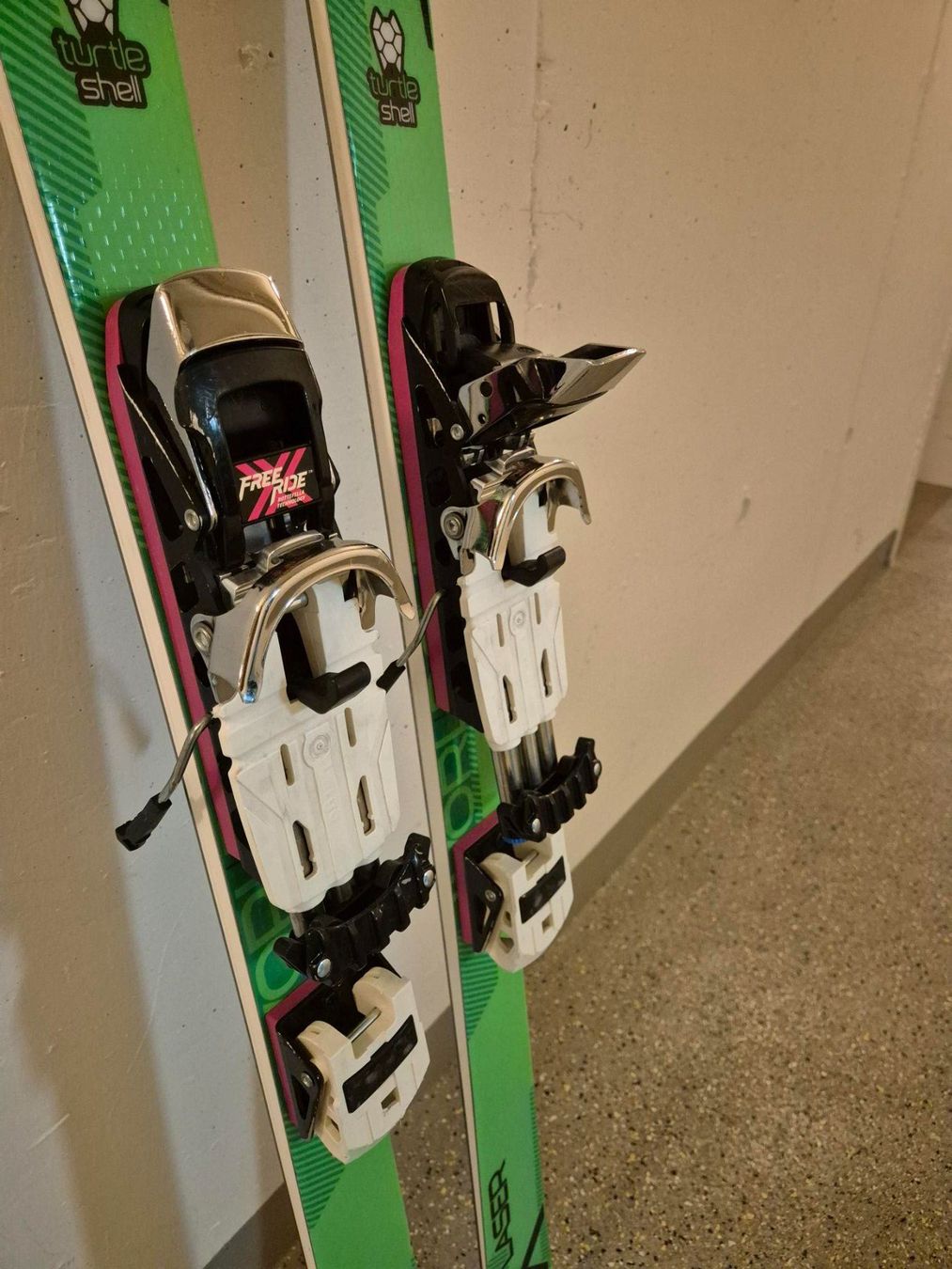 Stöckli Sci: Stöckli Ski SX Laser mit Telemark Bindung – Usato da Baar venduto da pasci.pasci 4