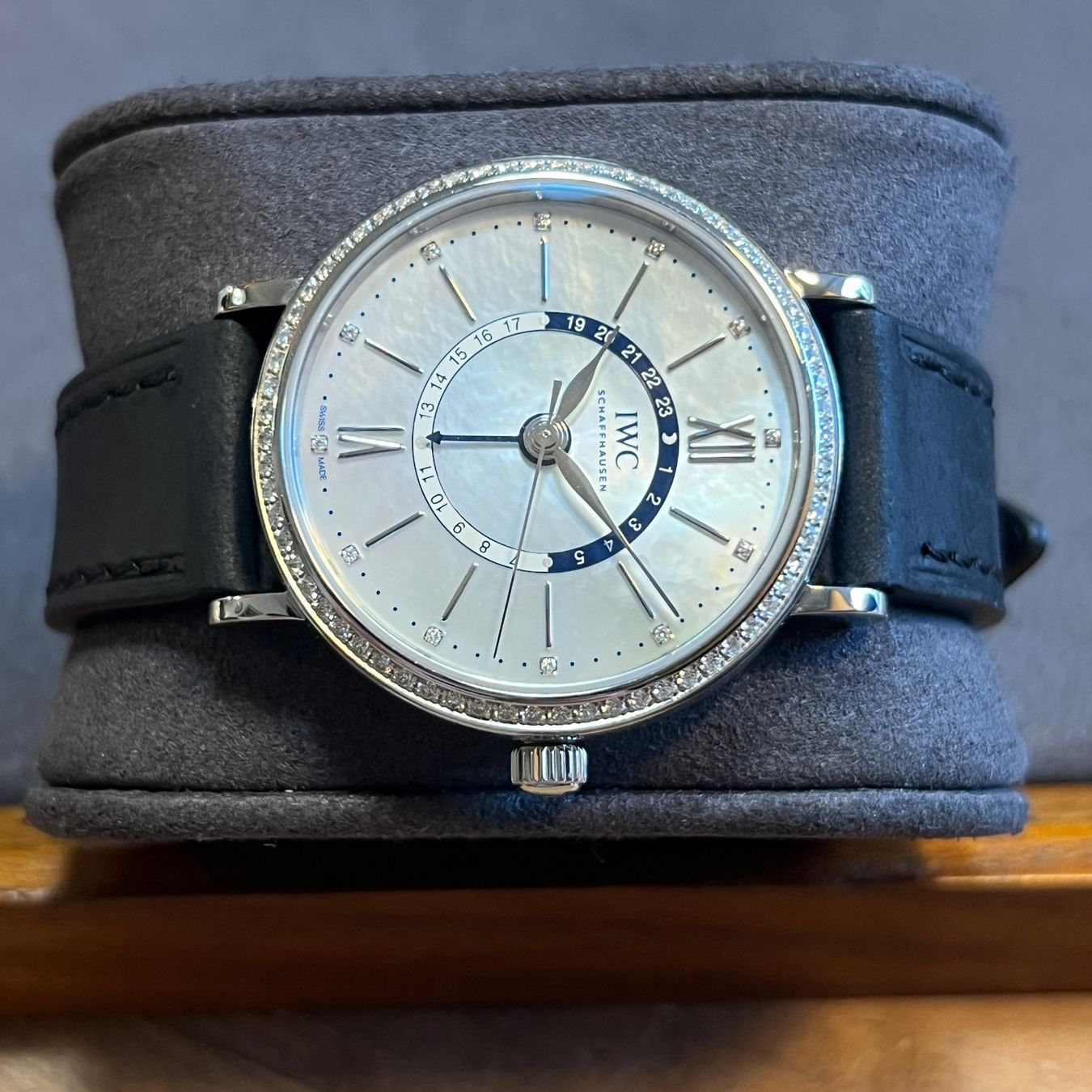 IWC Montres: FLASH SALE IWC Portofino Automatic Date Diamond Set IW459101 – D'occasion à Carouge GE par Watchaser 6