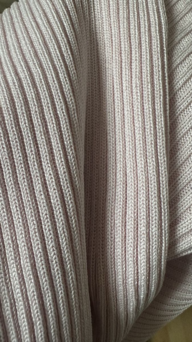 Maglioni & Felpe: Pull en maille rose 100% soie taille unique, neuf – Nuovo (secondo la descrizione) da Vuippens venduto da ale_6gkb 4