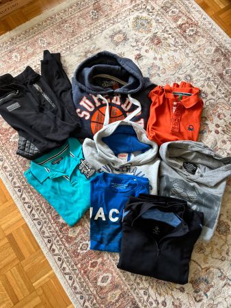 Vêtements garçon 14 ans Taille: 164, en très bon état.