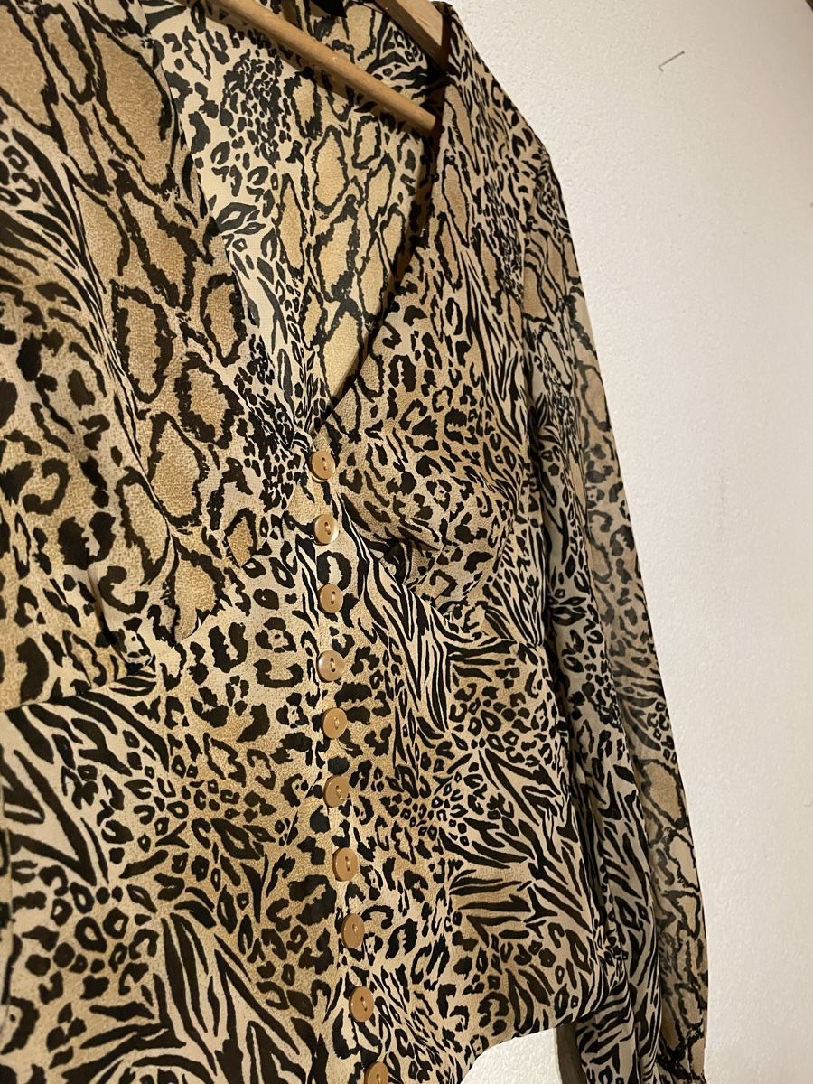Top: Langarm/Bluse Animal print – Usato da Reisiswil venduto da .aelis. 2