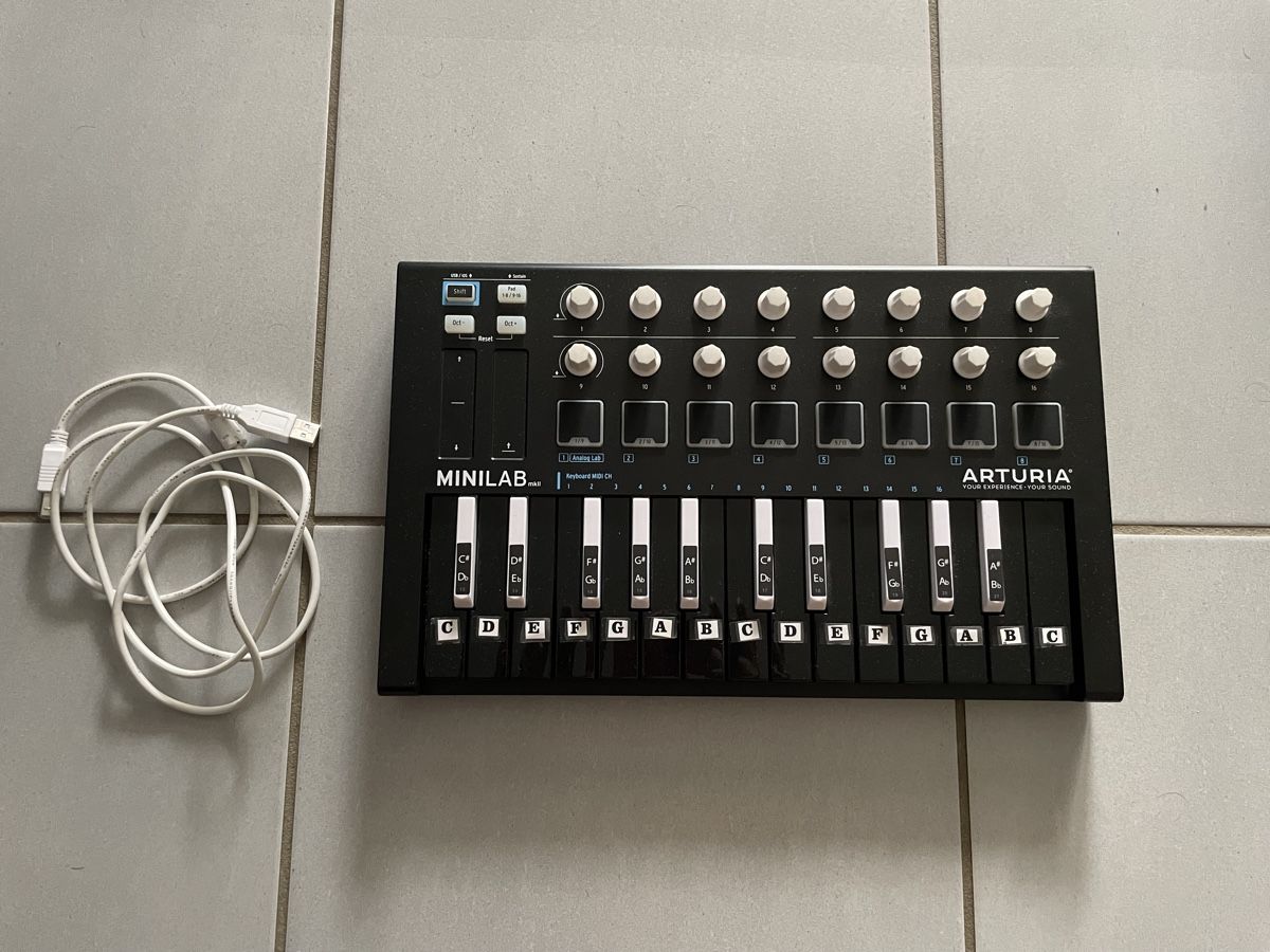 Arturia Musikinstrumente: Clavier Arturia Minilab mk2 – Gebraucht aus Courtaman von ale_5jxm