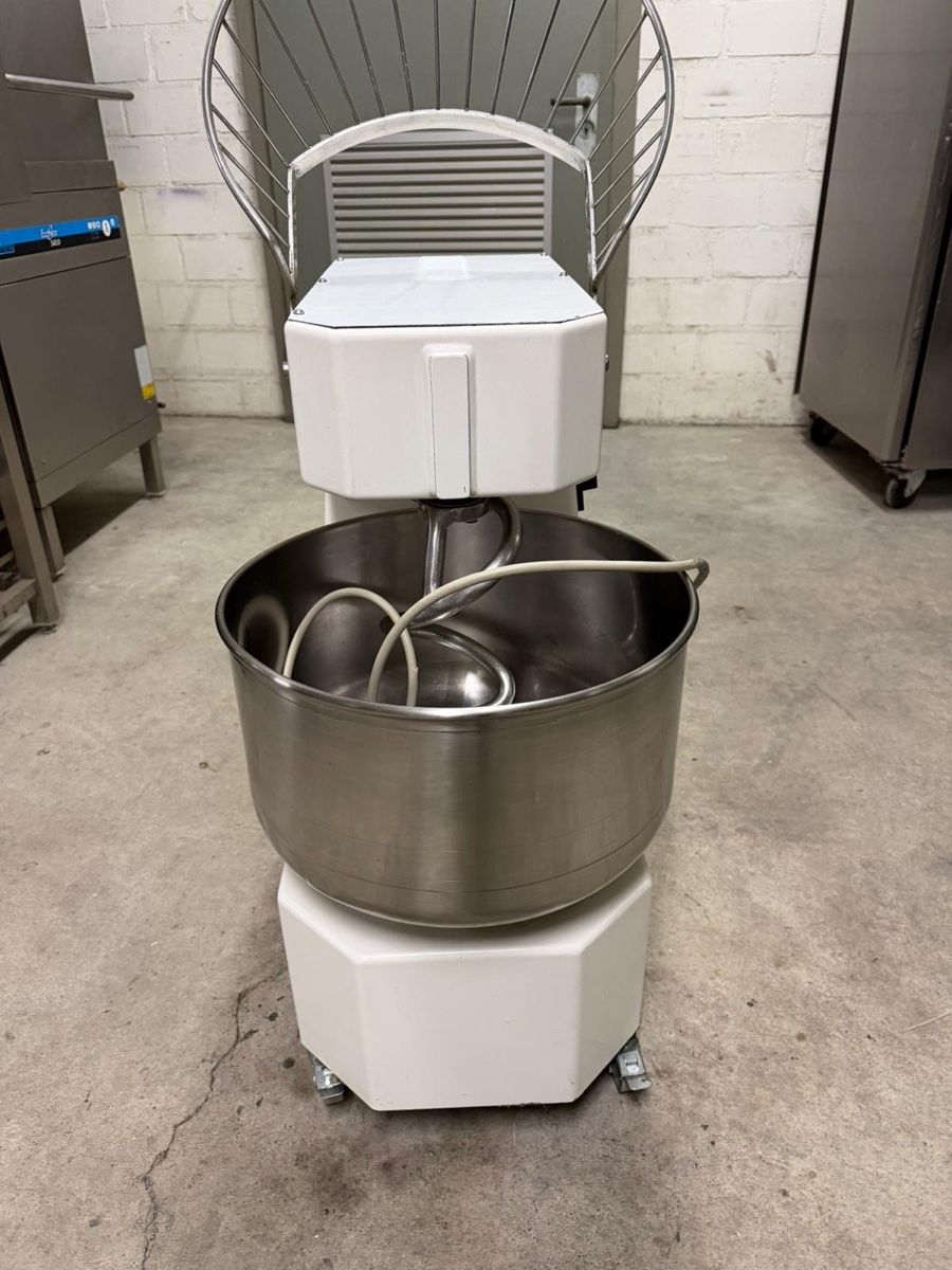 Elettrodomestici da cucina: Teigknetmaschine – Usato da Rupperswil venduto da Tinka88 1