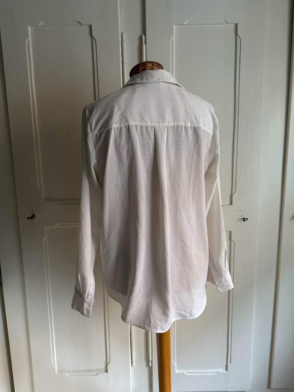 H&M Camicette: Bluse weiss fliessend - 38 – Usato da Zürich venduto da Diazaio 2